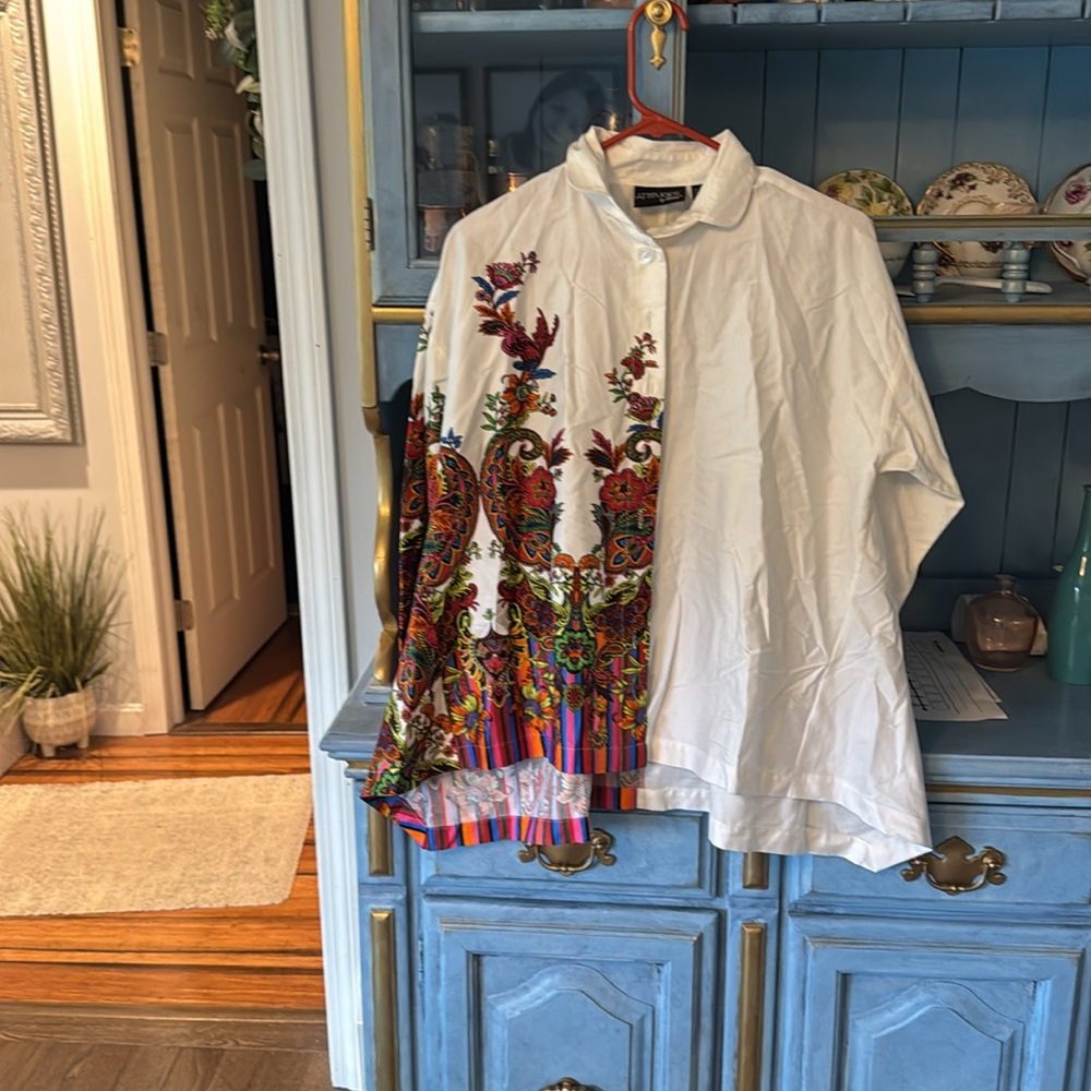 New Attitudes by Renee Reg 4 Sateen Button Front Shirt w/ Printed 0 - Picture 3 of 5